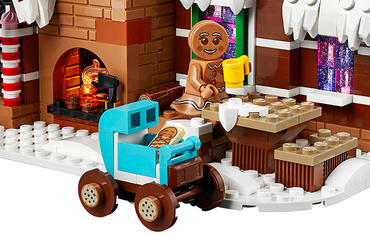 Конструктор LEGO Icons Gingerbread House (разноцветный) — фото 5