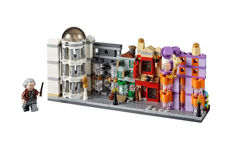 LEGO LEGO Harry Potter Series Wizarding World Diagon Alley Mini Street Scene Building Blocks 374pcs 40289