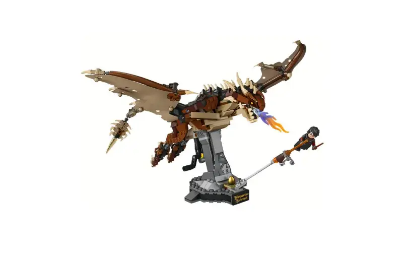 LEGO LEGO Harry Potter series Hungarian Horntail Harry Potter character building blocks 601-1000pcs 76406