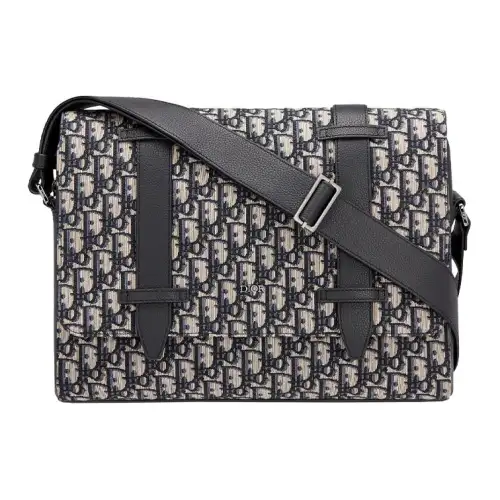 DIOR Shoulder Bags