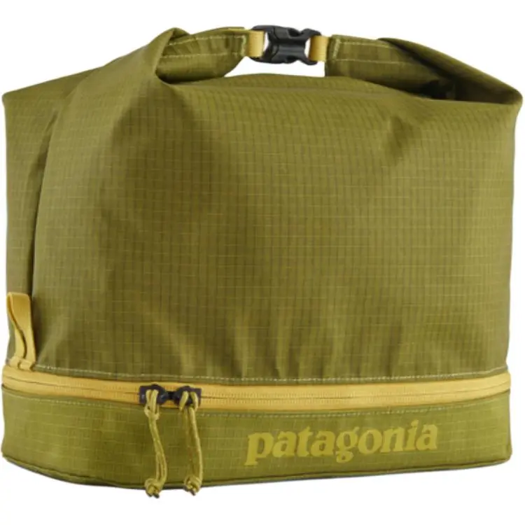 Patagonia Black Hole Recycled Polyester Travel Organizers Unisex Grass Green