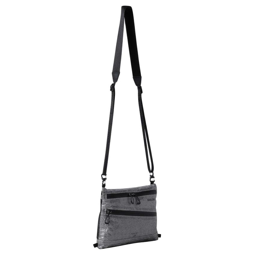 Сумка Salomon 0.9L Trajet Dyneema (серая)
