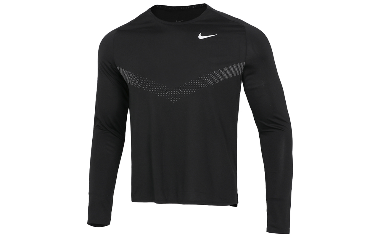 Nike Running T Shirts Men’s Black Crew Neck Moderate Straight Fit