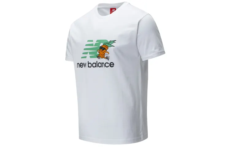 New Balance T Shirts Men's White Crew Neck Moderate Straight Fit
