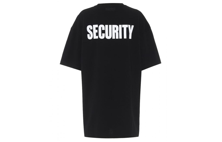 Vetements T Shirts Unisex Black Crew Neck Moderate Straight Fit