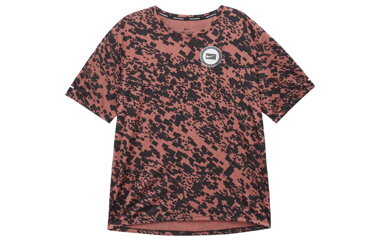 Nike T-Shirts Men's Black Red Crew Neck Moderate Straight Fit