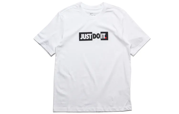 Nike T-Shirts Men's White Crew Neck Moderate Straight Fit