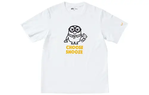 UNIQLO T Shirts Unisex White Crew Neck Moderate Straight Fit