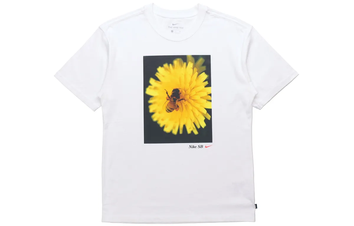 Nike T-Shirts Men's White Crew Neck Moderate Straight Fit