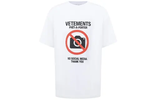 Vetements No Social Media T-shirt