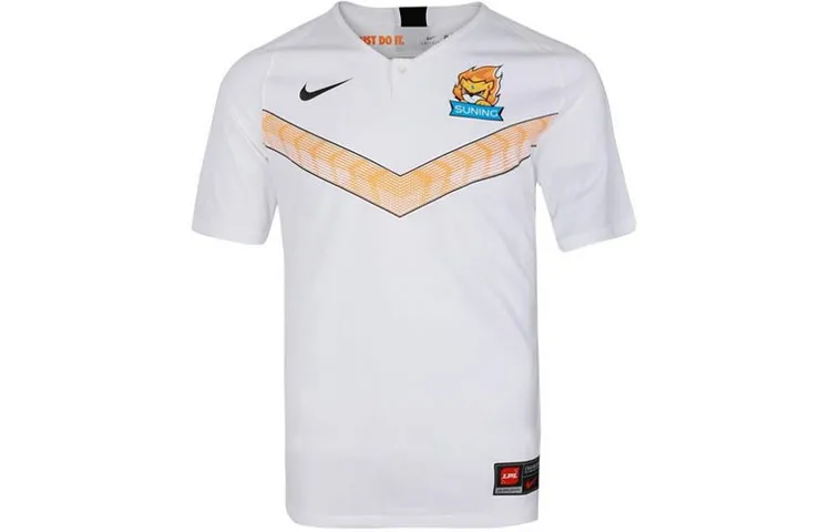 Nike T-Shirts Men's White V-neck Moderate Straight Fit