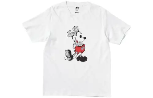UNIQLO T Shirts Unisex White Crew Neck Moderate