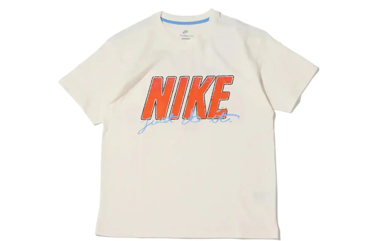 Nike T-Shirts Men's White Crew Neck Moderate Straight Fit