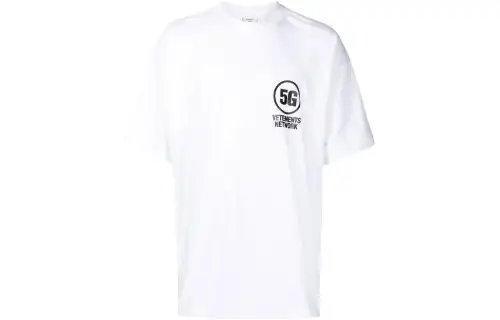 Vetements T Shirts Men's White Crew Neck Moderate Straight Fit