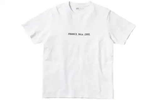 UNIQLO T Shirts Unisex White Crew Neck Moderate Straight Fit