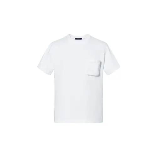 LOUIS VUITTON Signature 3D Pocket Monogram T-Shirt