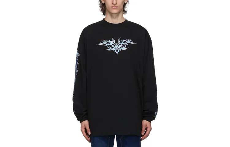 Vetements T Shirts Men's Black Crew Neck Moderate Straight Fit