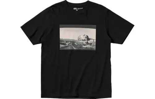UNIQLO T Shirts Unisex Black Crew Neck Moderate Straight Fit