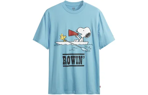 Levi's T-Shirts Men's Blue Crew Neck Moderate Straight Fit