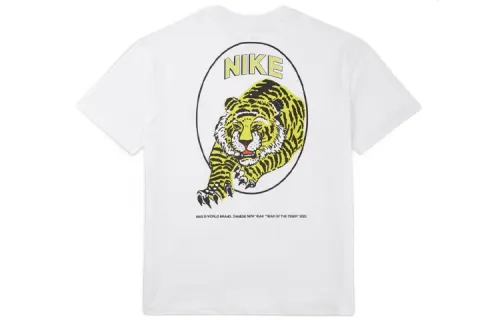 Nike T Shirts Men's White Crew Neck Moderate Straight Fit