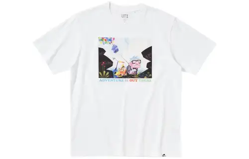 UNIQLO T Shirts Unisex White Crew Neck Moderate Straight Fit
