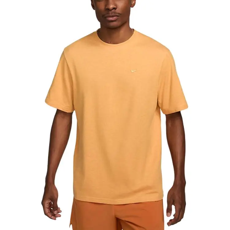 Nike T-Shirts Men's Yellow Crew Neck Moderate Straight Fit
