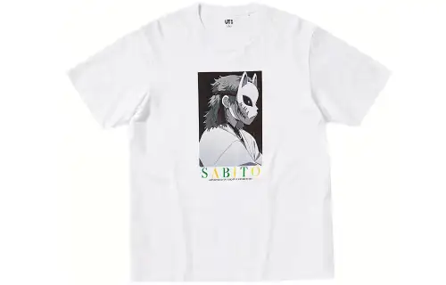 UNIQLO T Shirts Unisex White Crew Neck Moderate Straight Fit