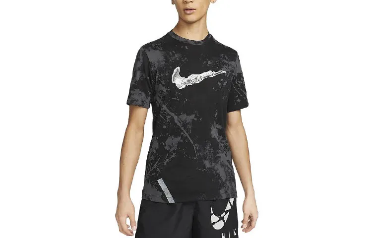 Nike T-Shirts Men's Black Crew Neck Moderate Straight Fit
