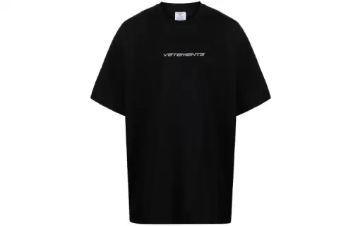 Vetements T Shirts Men's Black Crew Neck Moderate Straight Fit