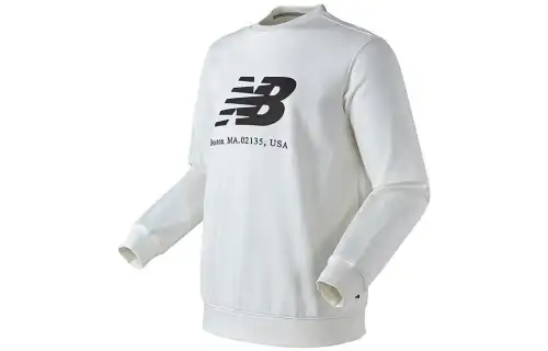 New Balance T Shirts Men's White Crew Neck Moderate Straight Fit