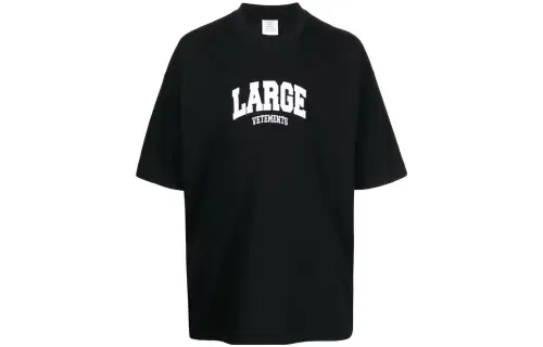 Vetements T Shirts Men's Black Crew Neck Moderate Straight Fit