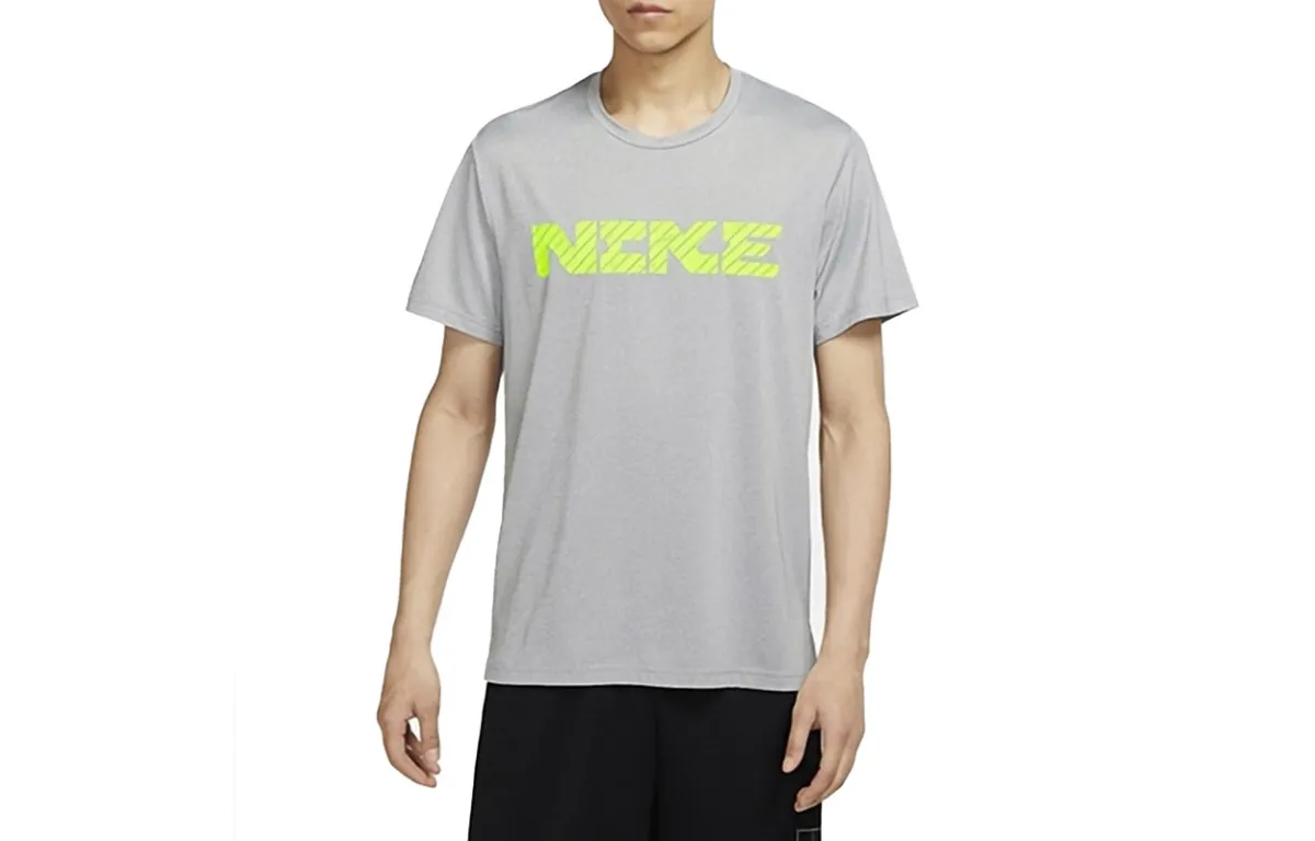 Nike T-Shirts Men's Light Gray Crew Neck Moderate Straight Fit