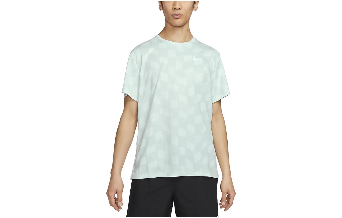 Nike Running T Shirt Men’s Light Green