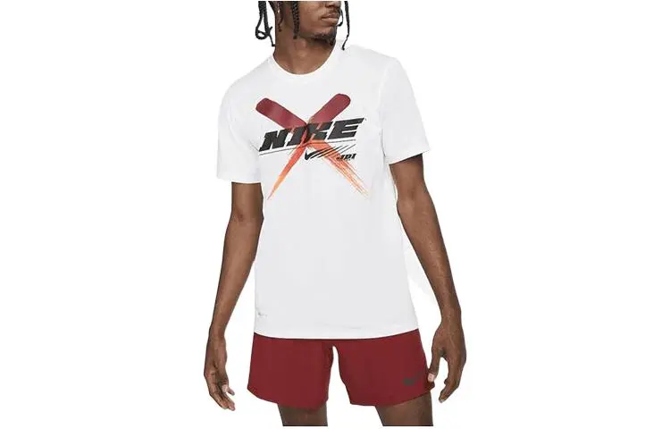 Nike T-Shirts Men's White Crew Neck Moderate Straight Fit