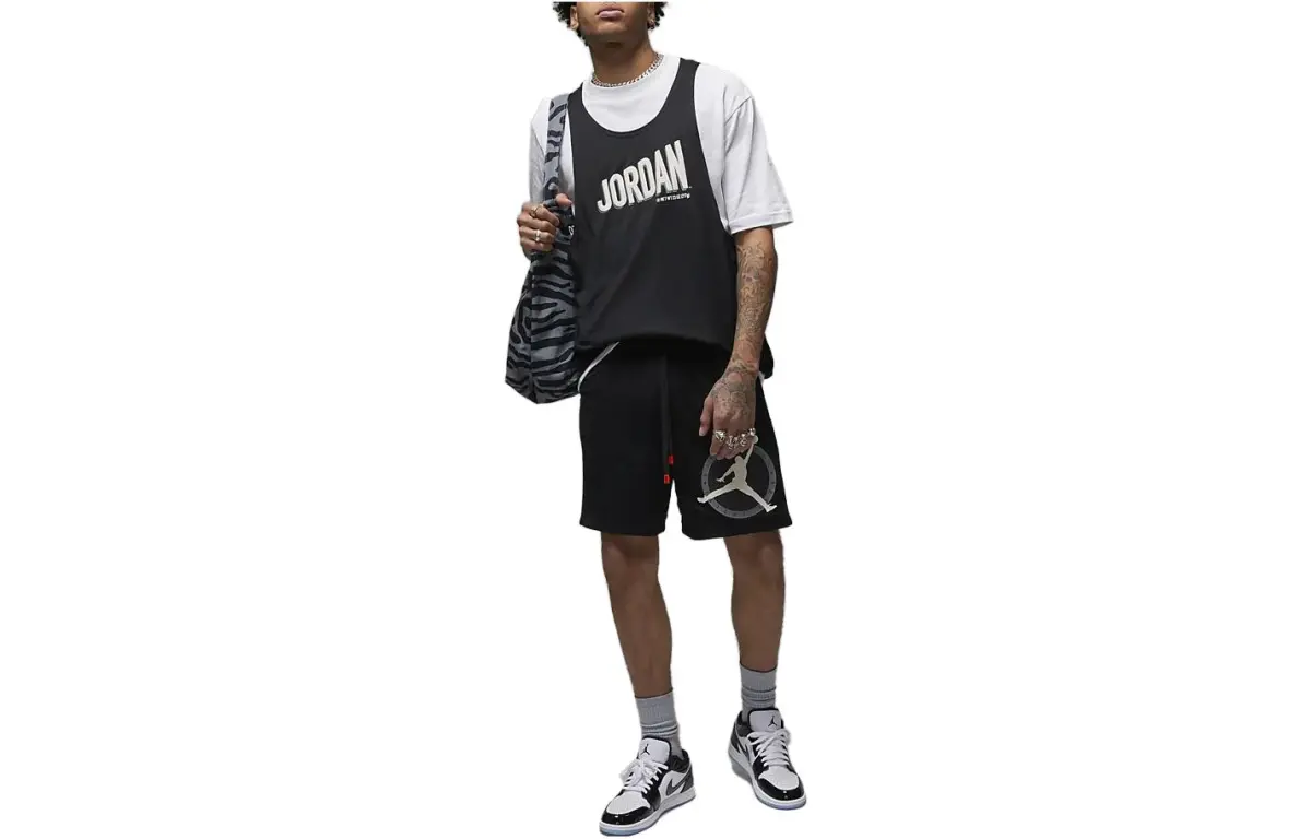 Nike T-Shirts Men's Black Crew Neck Moderate