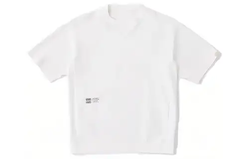 New Balance T Shirts Men's White Crew Neck Moderate Straight Fit