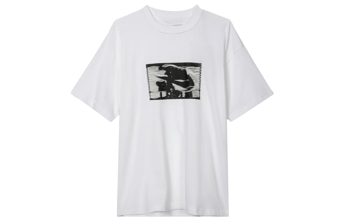 Nike T-Shirts Men's White Crew Neck Moderate Straight Fit