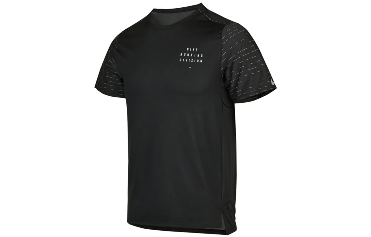 Nike T-Shirts Men's Black Crew Neck Moderate Straight Fit