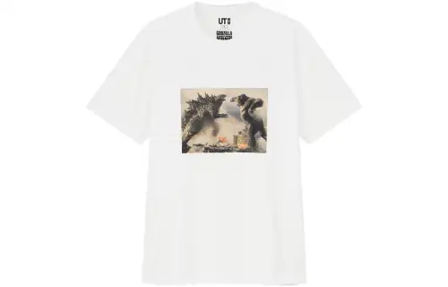 UNIQLO T Shirts Unisex White Crew Neck Moderate Straight Fit