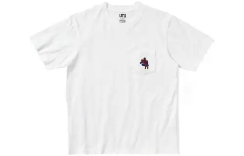 UNIQLO T Shirts Unisex White Crew Neck Moderate Straight Fit