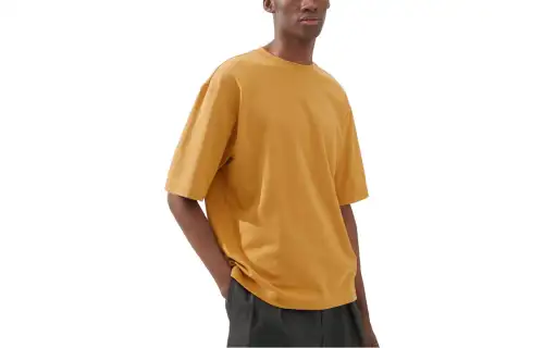 UNIQLO T Shirts Unisex Orange Yellow Crew Neck Moderate Straight Fit