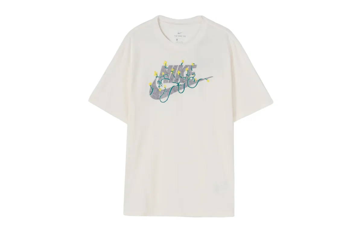Nike T-Shirts Men's White Crew Neck Moderate Straight Fit