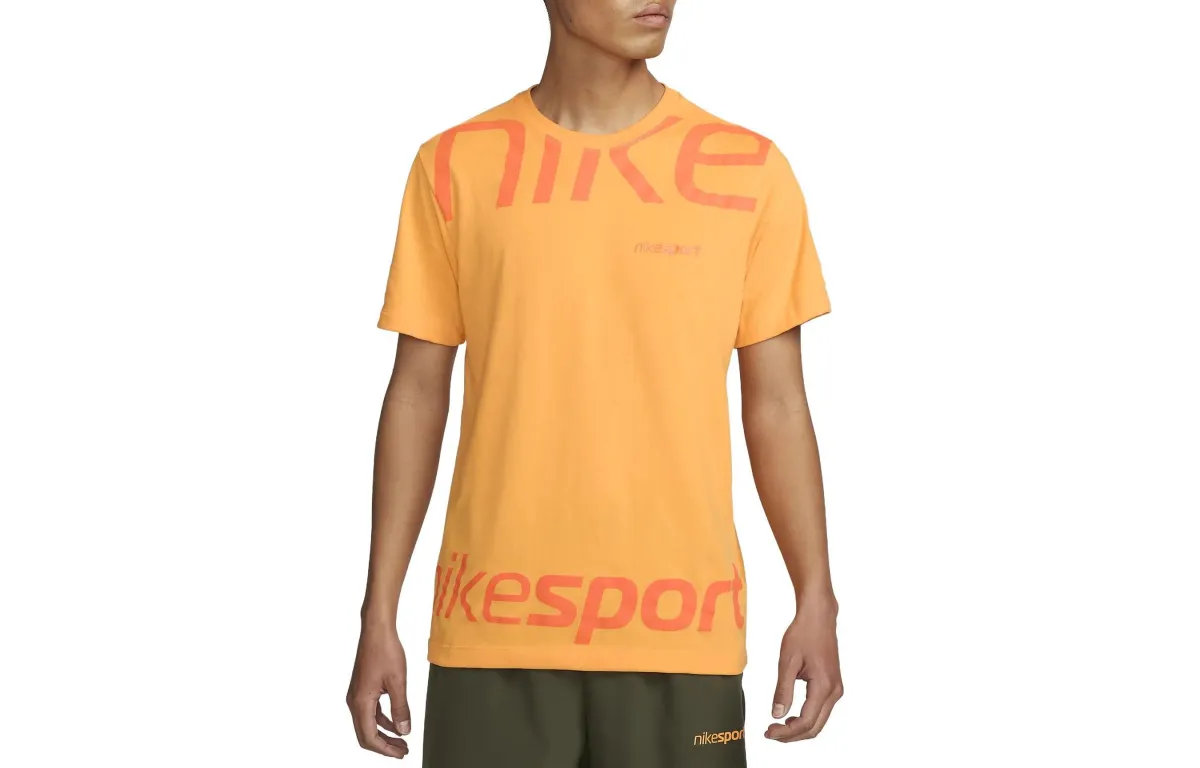 Nike T-Shirts Men's Saffron Crew Neck Moderate Straight Fit