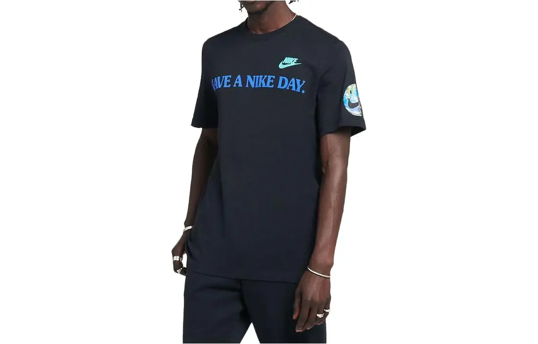 Nike T-Shirts Men's Black Crew Neck Moderate Straight Fit