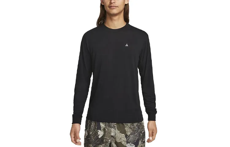 Nike T-Shirts Men's Black Crew Neck Moderate Straight Fit