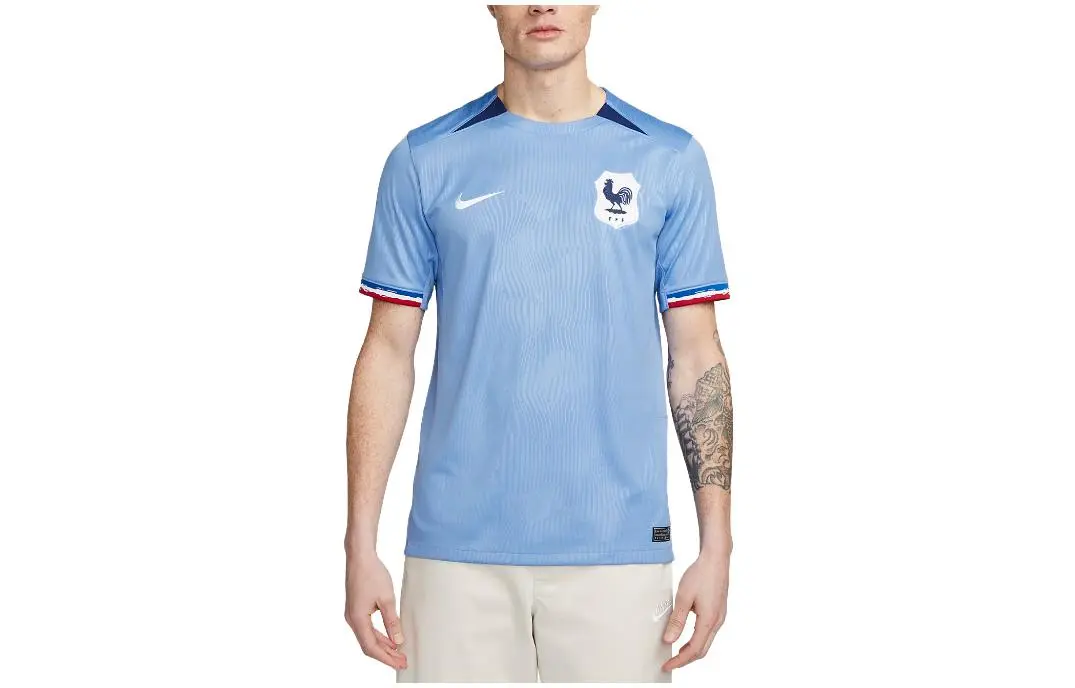 Nike T-Shirts Men's Sky Blue Crew Neck Moderate Straight Fit