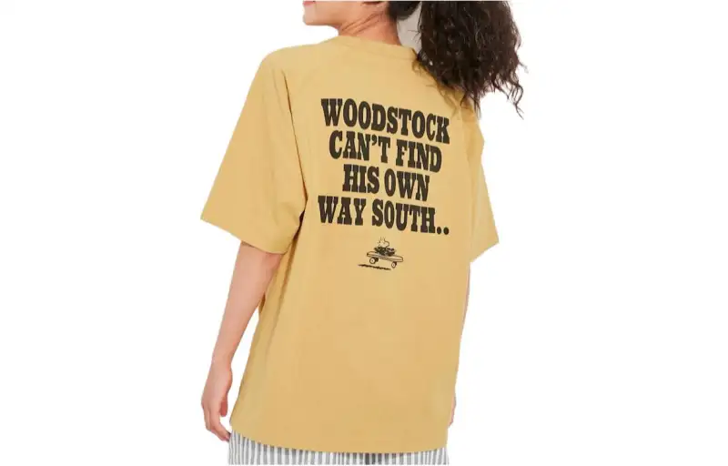 UNIQLO T Shirts Unisex Yellow Crew Neck Moderate Straight Fit