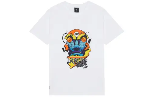New Balance T Shirts Men's White Crew Neck Moderate Straight Fit