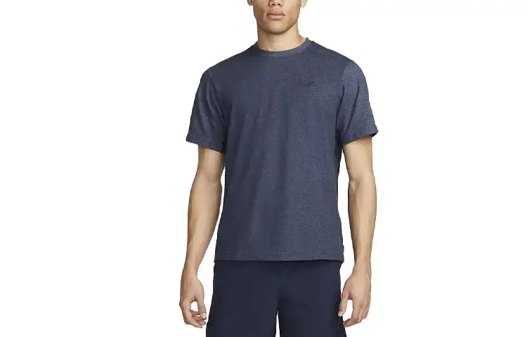 Nike Primary Men's Dri-FIT Short-Sleeve Versatile Top