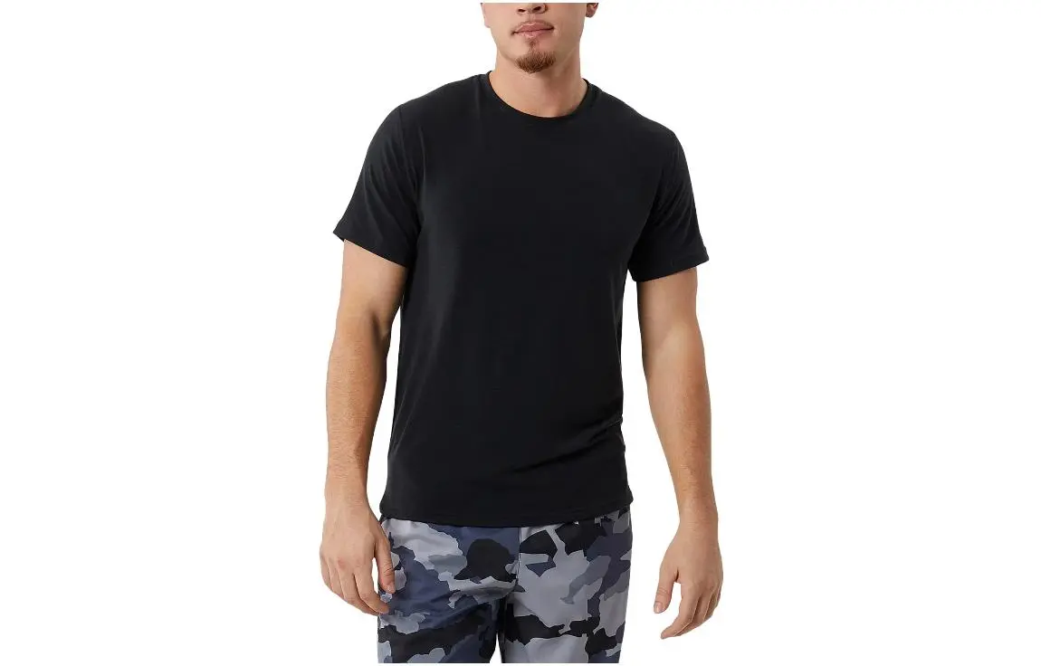 New Balance T-Shirts Men's Black Crew Neck Moderate Straight Fit